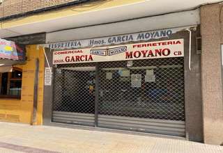 Commercial premise for sale in Paseo Comuneros, Salamanca. 